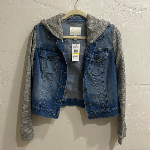 Never worn Jessica Simpson jean jacket with hood, size M